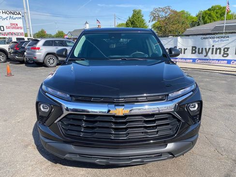 Used 2024 Chevrolet TrailBlazer LS w/ LS Convenience Package AWD/4WD image 8