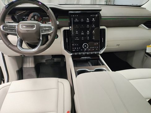 New 2026 GMC Acadia Denali w/ Super Cruise Package image 33