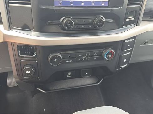 Used 2021 Ford F150 XLT RWD image 28