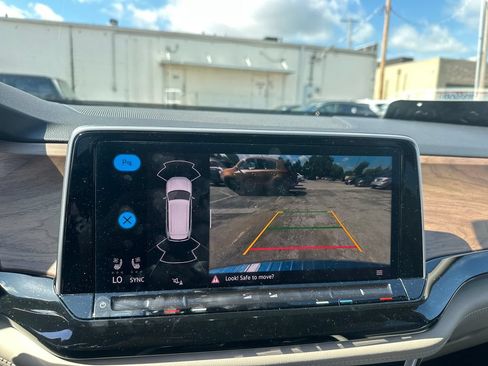 Used 2026 Volkswagen Atlas SE AWD/4WD image 19