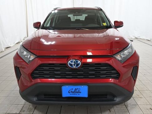 Used 2020 Toyota RAV4 LE image 15