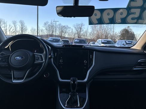 Used 2022 Subaru Outback Limited image 17