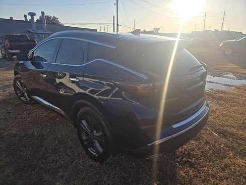 Used 2023 Nissan Murano Platinum w/ Cargo Package image 3