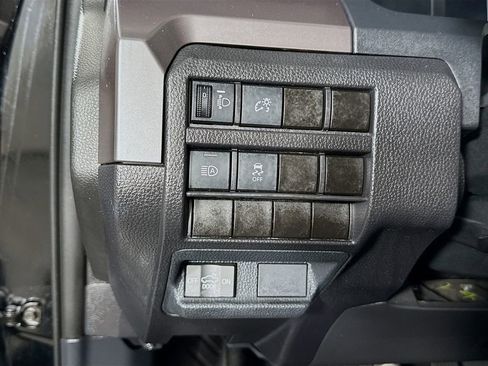 Certified 2025 Toyota Tacoma SR5 image 11