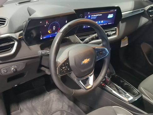 Used 2025 Chevrolet TrailBlazer LT FWD image 10