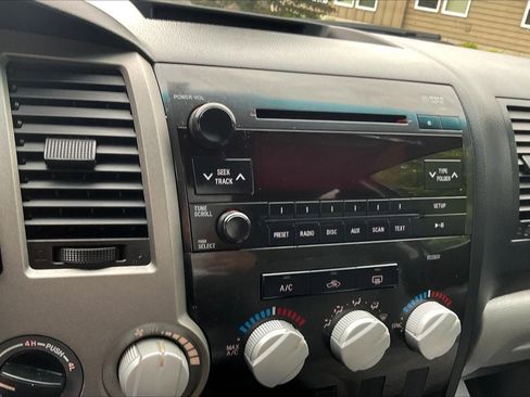 Used 2013 Toyota Tundra 4x4 CrewMax w/ TRD Off-Road Pkg image 15