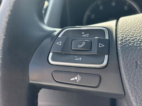 Used 2012 Volkswagen Passat 2.5 SE FWD image 19