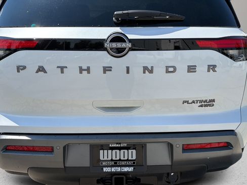 New 2026 Nissan Pathfinder Platinum AWD/4WD image 48