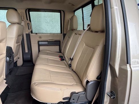 Used 2012 Ford F250 Lariat w/ Chrome Pkg RWD image 25