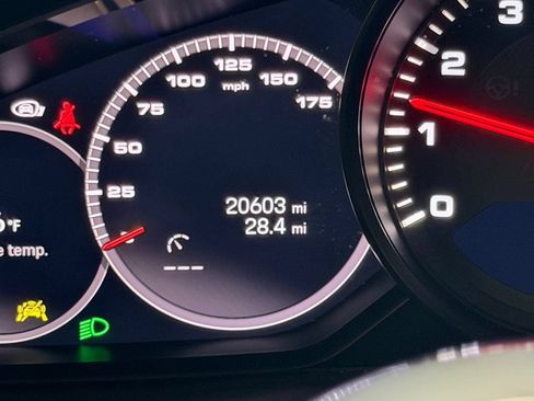 Certified 2023 Porsche Cayenne AWD/4WD image 21