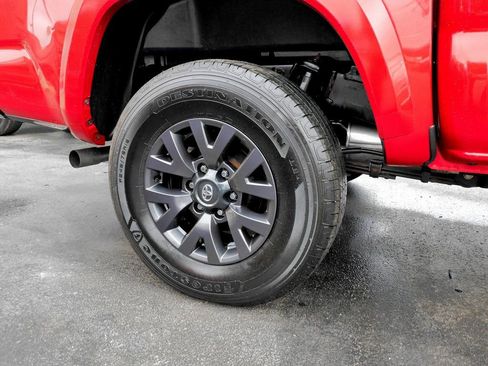 Used 2023 Toyota Tacoma SR5 image 9