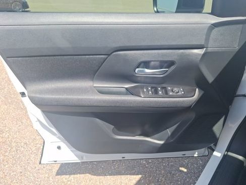 Certified 2026 Nissan Kicks SV FWD image 11