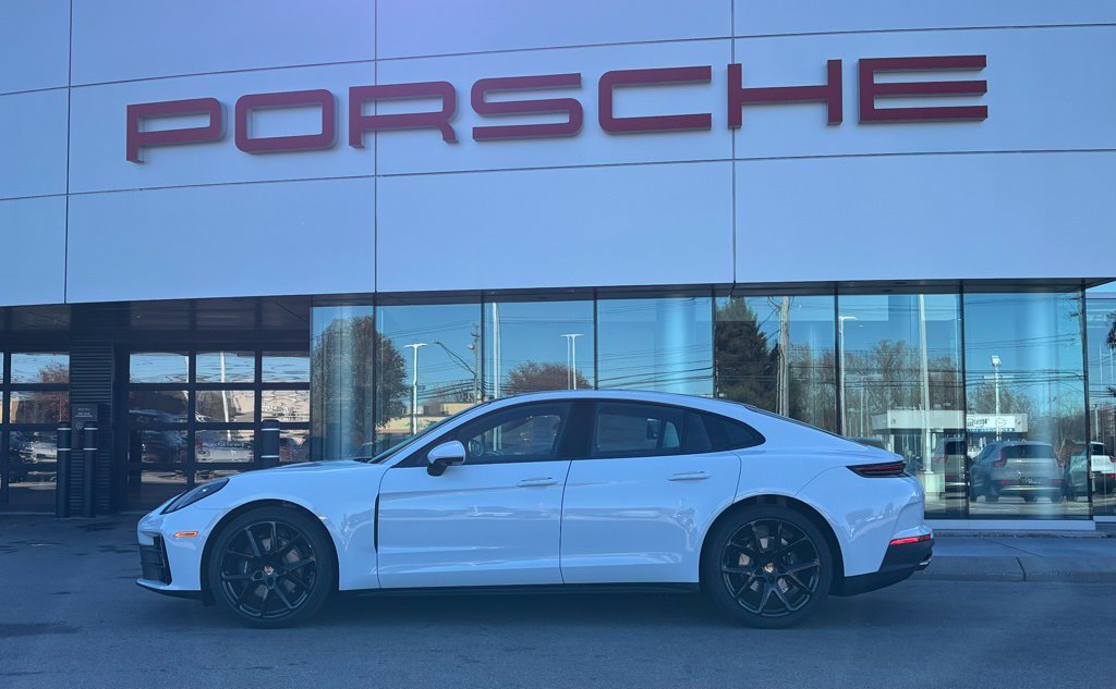 New 2026 Porsche Panamera RWD image 2