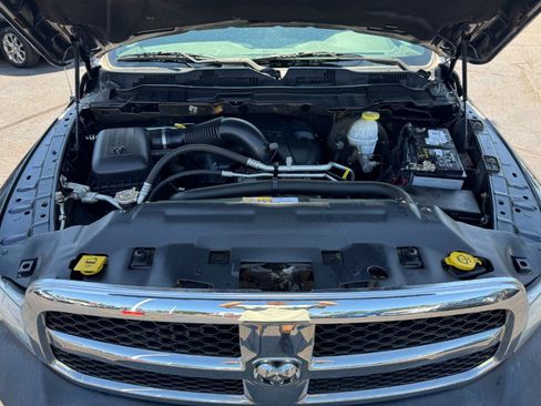 Used 2018 RAM 1500 ST w/ SXT Appearance Group AWD/4WD image 22