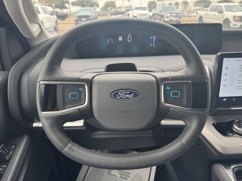 Certified 2025 Ford Expedition Active RWD image 8