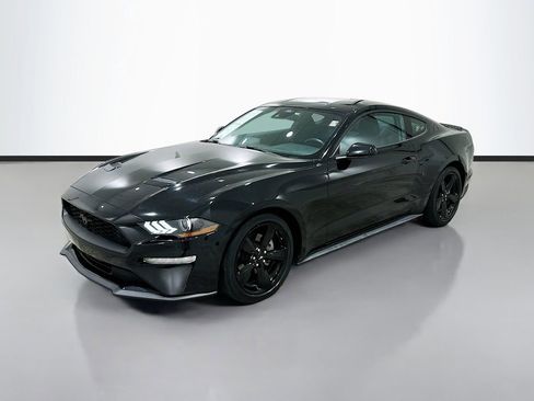 Used 2022 Ford Mustang Coupe w/ Black Accent Package RWD image 3