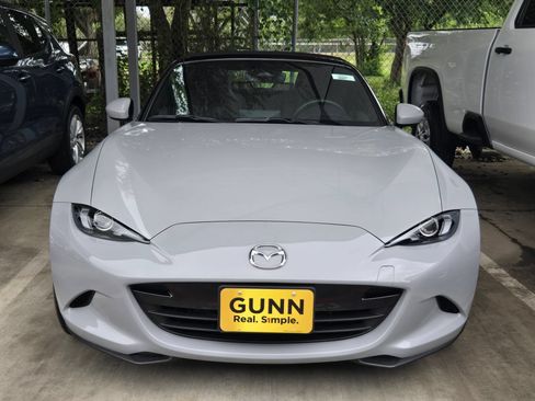 Used 2025 MAZDA MX-5 Miata Grand Touring w/ Weather Package RWD image 2