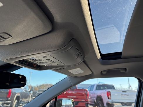 New 2026 Chevrolet Blazer LT w/ Midnight/Sport Edition image 31