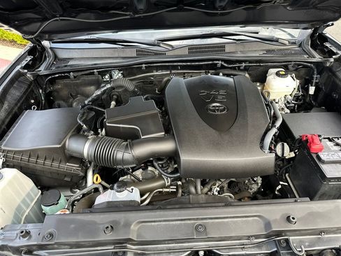 Certified 2023 Toyota Tacoma TRD Off-Road w/ TRD Premium Off Road Package image 29