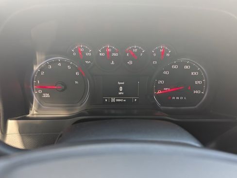 Used 2019 Chevrolet Silverado 1500 Custom Trail Boss w/ Custom Convenience Package image 17