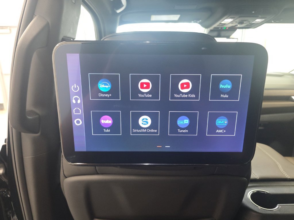 Used 2025 GMC Yukon Denali Ultimate AWD/4WD image 29