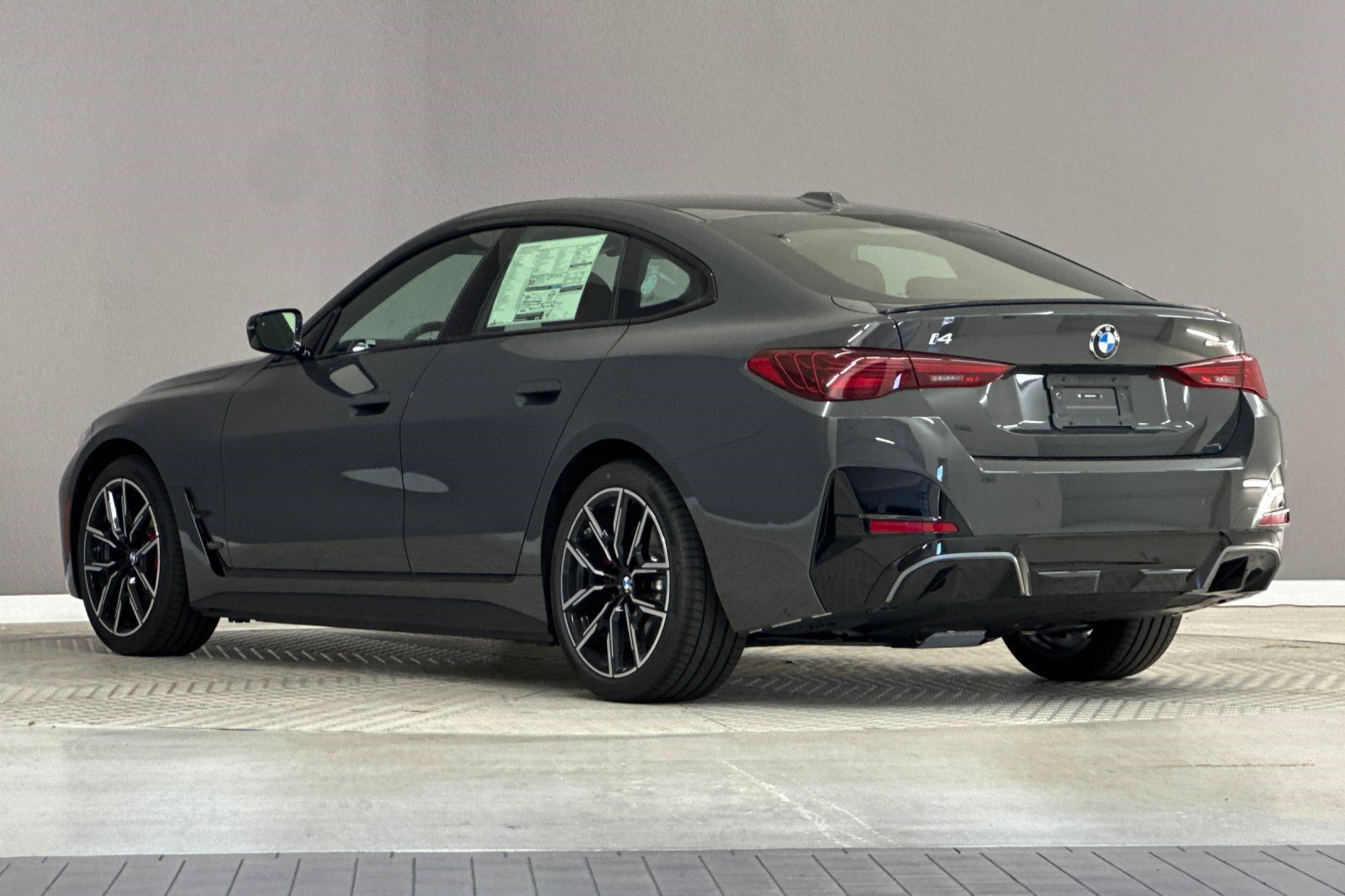 New 2026 BMW i4 eDrive40 w/ M Sport Package RWD image 3