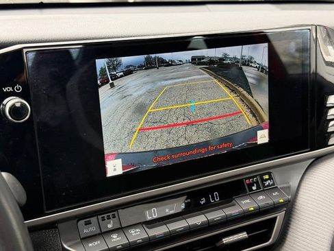 Used 2025 Toyota Camry SE w/ Multimedia Upgrade Package AWD/4WD image 24