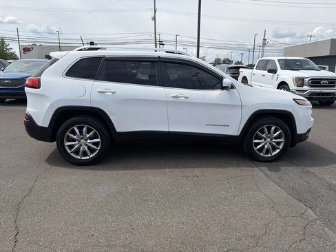 Used 2018 Jeep Cherokee Limited AWD/4WD image 8