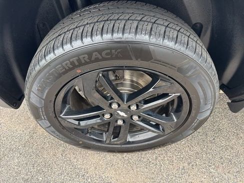 Used 2017 Chevrolet Equinox LT w/ Sport Edition FWD image 41