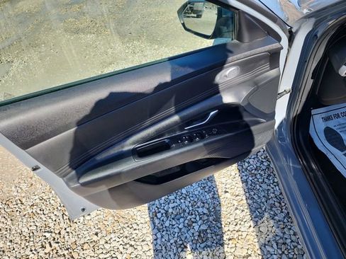 Used 2021 Hyundai Elantra SEL w/ Convenience Package image 17