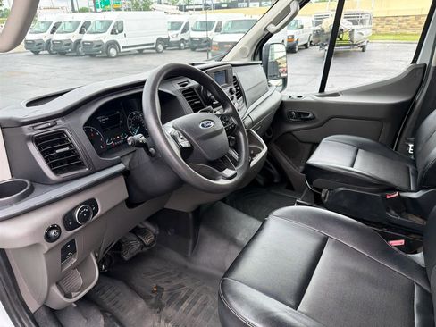 Used 2023 Ford Transit 250 Medium Roof AWD image 10