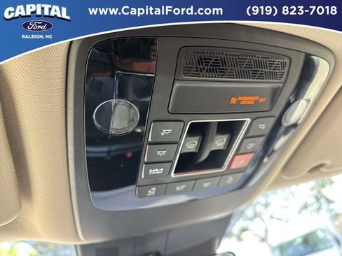 Used 2025 Kia Carnival SX FWD image 33