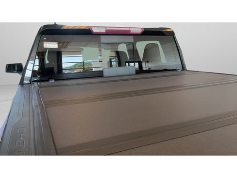 Used 2021 Chevrolet Silverado 1500 LT Trail Boss w/ Convenience Package II AWD/4WD image 35