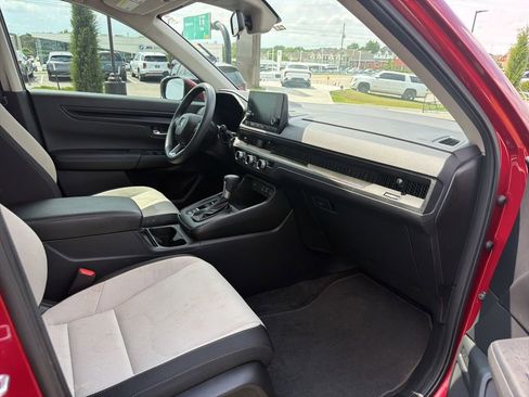 Used 2025 Honda CR-V EX image 13