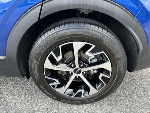 Used 2024 Kia Sportage EX image 20