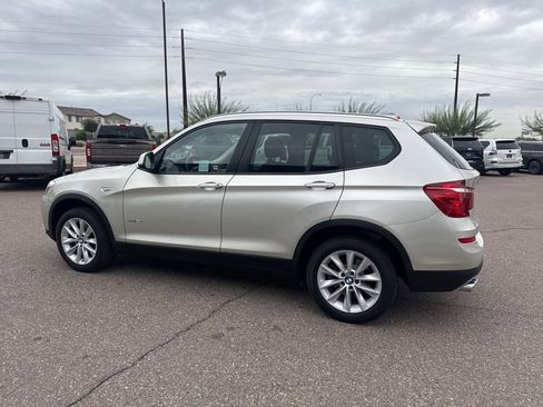 Used 2017 BMW X3 sDrive28i image 9