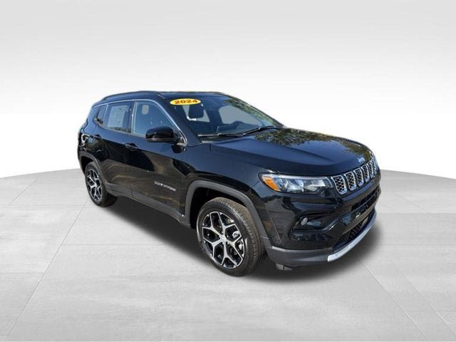 Used 2024 Jeep Compass Limited AWD/4WD image 3