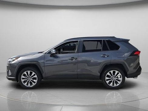 Used 2023 Toyota RAV4 XLE Premium FWD image 3