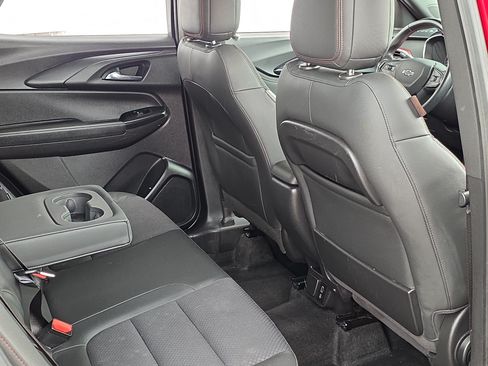 Used 2021 Chevrolet TrailBlazer RS w/ Convenience Package AWD/4WD image 26