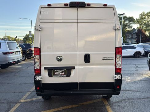 Used 2026 RAM ProMaster 2500 w/ Convenience Group FWD image 7