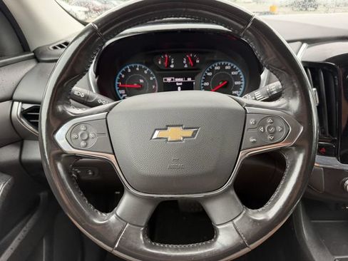 Used 2018 Chevrolet Traverse LT FWD image 15