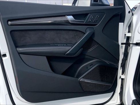 Used 2018 Audi SQ5 Premium Plus image 25