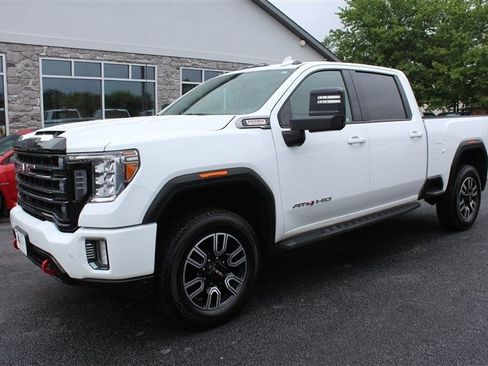 Used 2022 GMC Sierra 2500 AT4 w/ AT4 Preferred Package AWD/4WD image 1