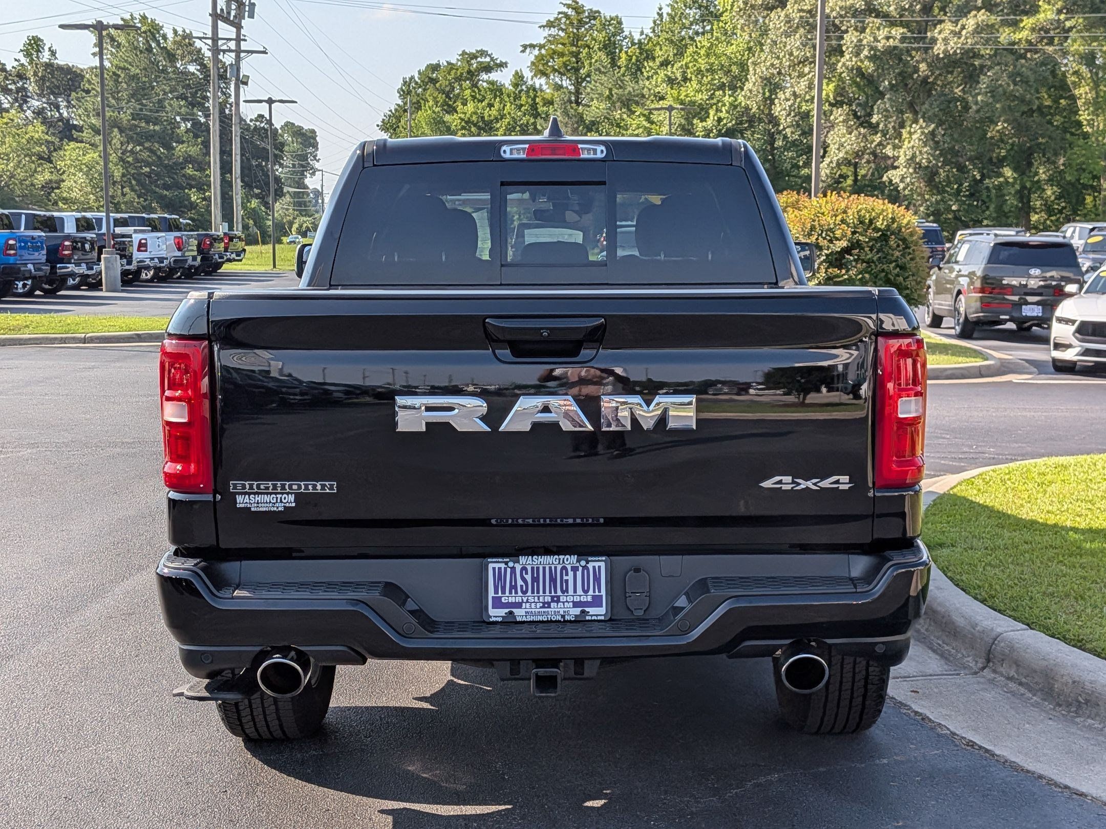 Used 2025 RAM 1500 Big Horn AWD/4WD image 6