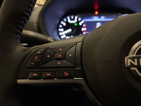 Used 2025 Nissan Sentra SV w/ All-Weather Package FWD image 16