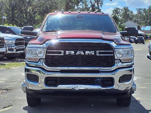 Used 2022 RAM 3500 Tradesman w/ Chrome Appearance Group image 2