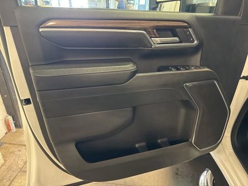 Used 2024 Chevrolet Silverado 2500 LT w/ Convenience Package AWD/4WD image 13