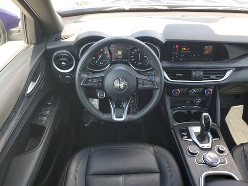 Used 2022 Alfa Romeo Stelvio Sprint RWD image 21