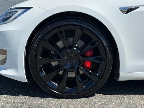 Used 2021 Tesla Model S Performance image 21