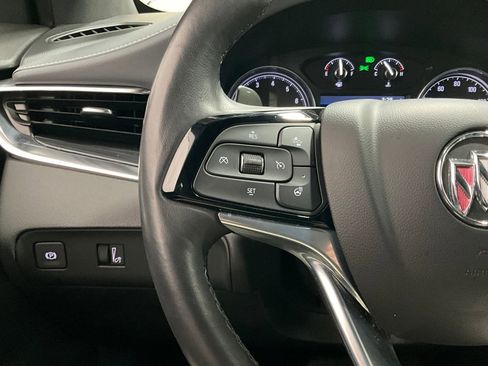 Used 2024 Buick Enclave Essence image 18